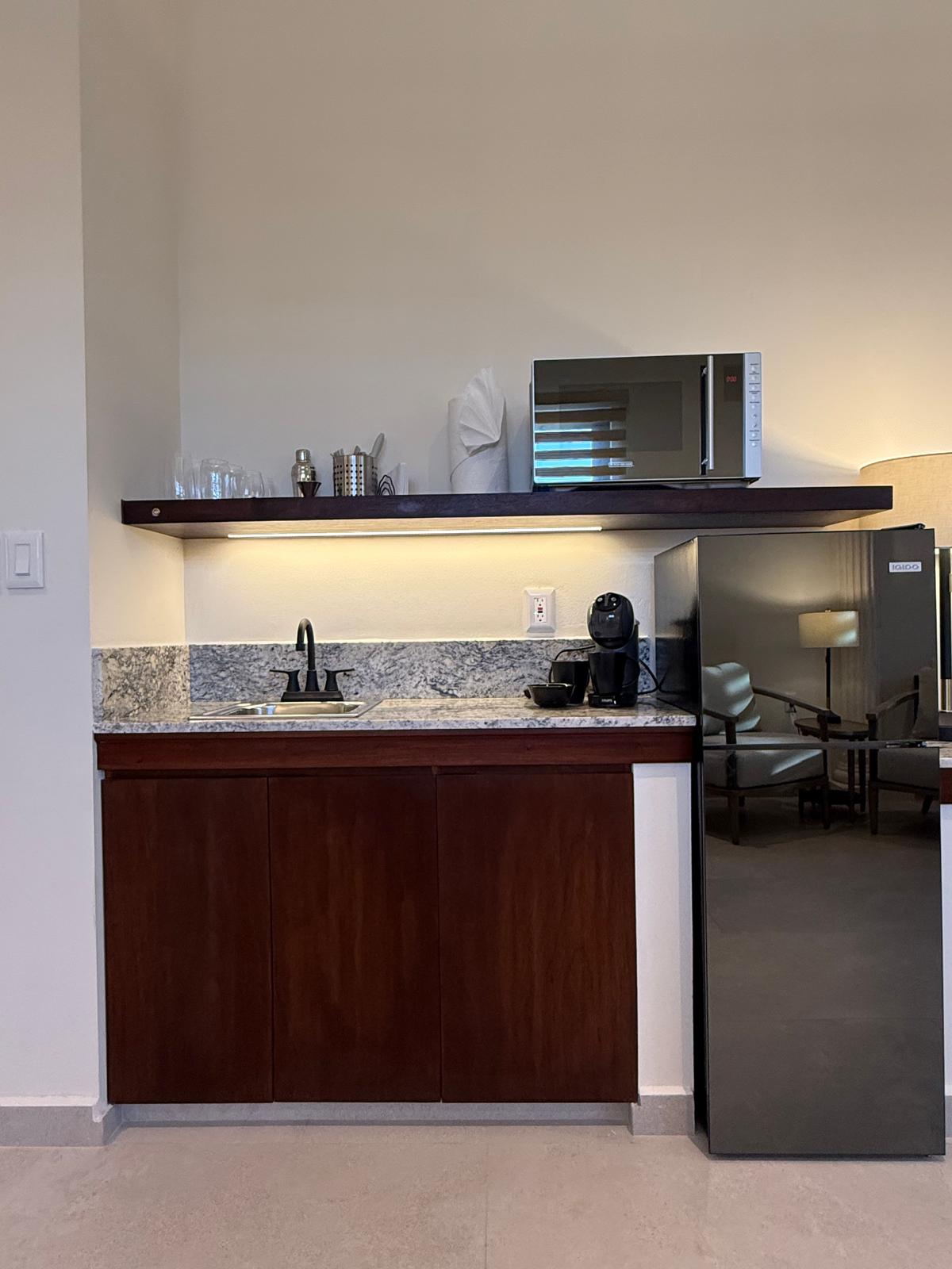 Stromboli Suite — interior and grounds photo 15