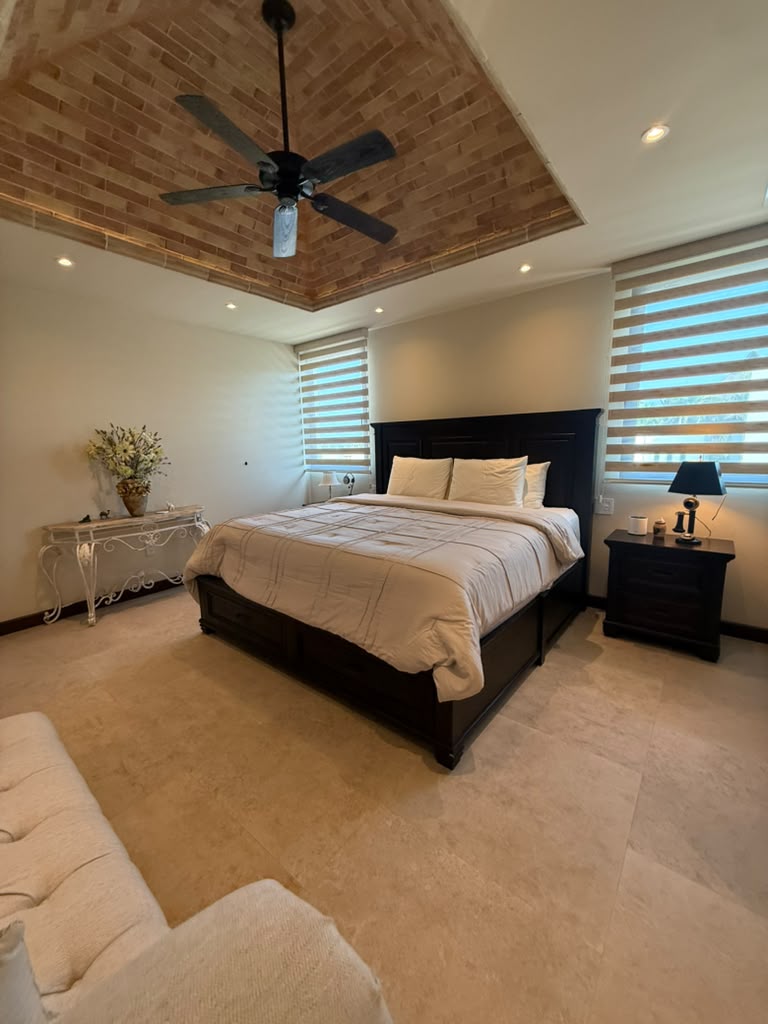 Casa Pasqualina Penthouse Suite — interior and grounds photo 59