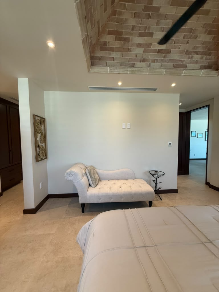 Casa Pasqualina Penthouse Suite — interior and grounds photo 56