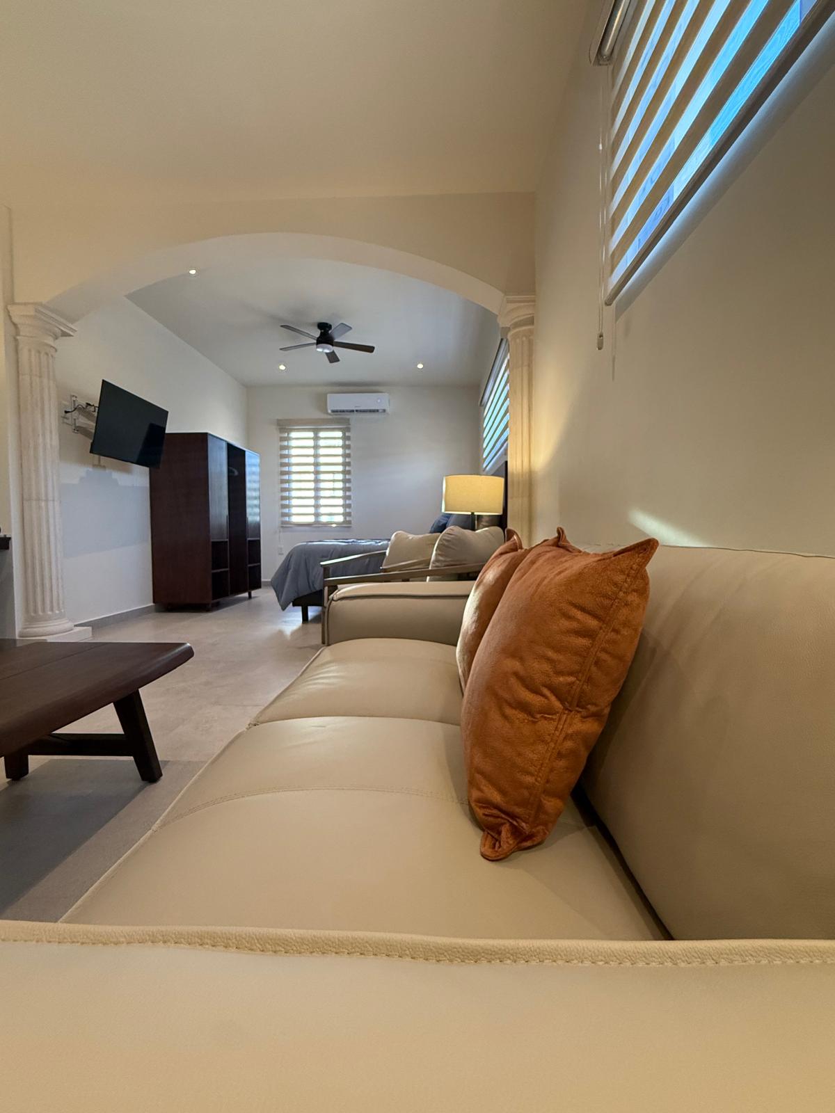 Stromboli Suite — interior and grounds photo 17