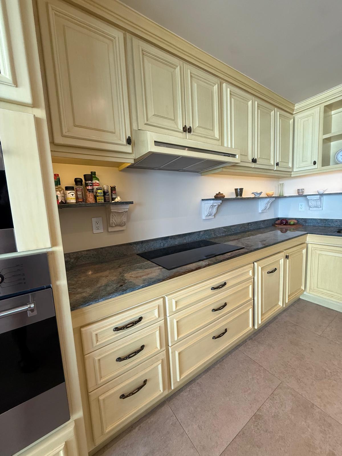 Casa Pasqualina Penthouse Suite — interior and grounds photo 24