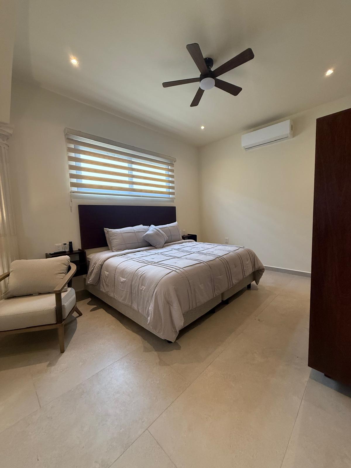 Capri Suite — interior and grounds photo 10