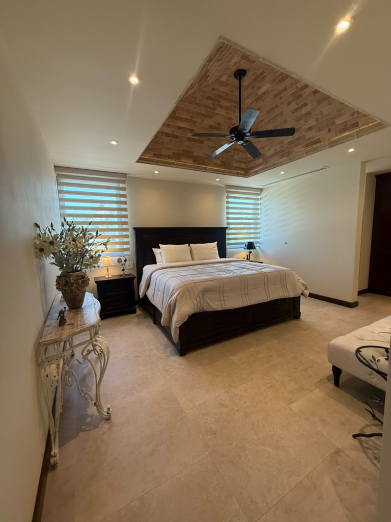 Casa Pasqualina Penthouse Suite — interior and grounds photo 64