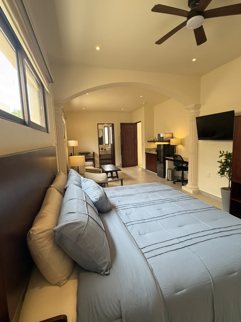 Casa Isola Suites + Grande Suite — interior and grounds photo 14