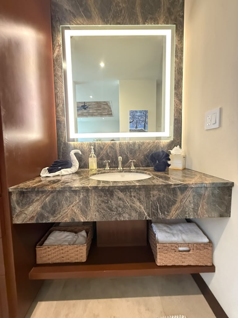 Casa Pasqualina Penthouse Suite — interior and grounds photo 50