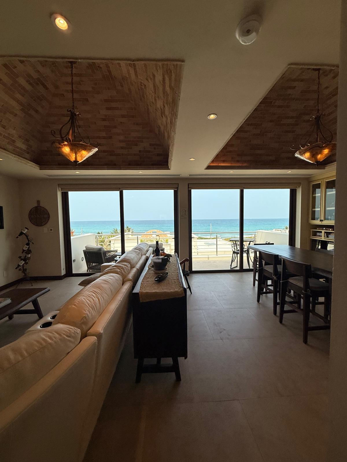 Casa Pasqualina Penthouse Suite — interior and grounds photo 11