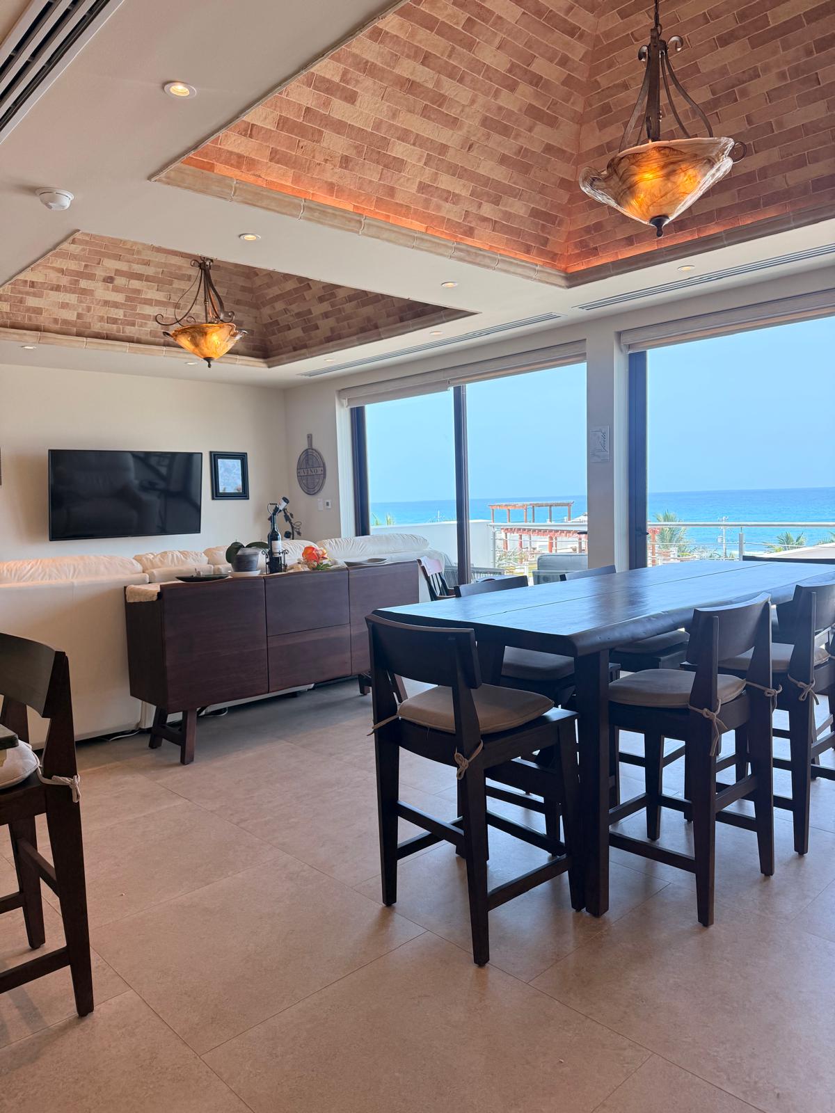Casa Pasqualina Penthouse Suite — interior and grounds photo 10