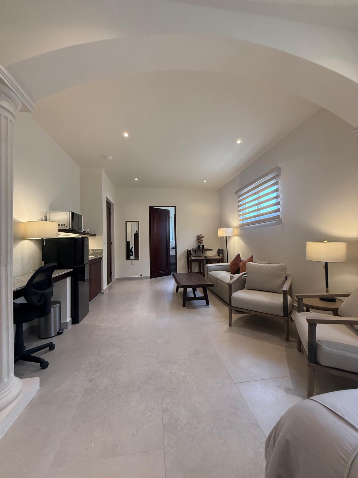 Capri Suite — interior and grounds photo 8