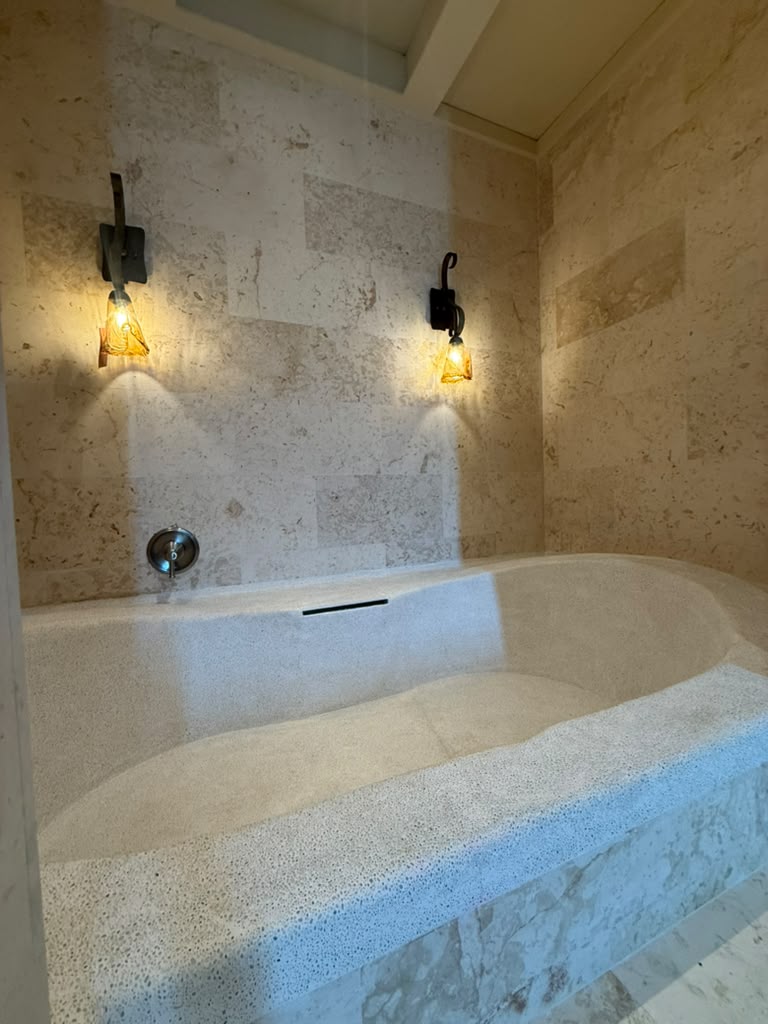 Casa Pasqualina Penthouse Suite — interior and grounds photo 40