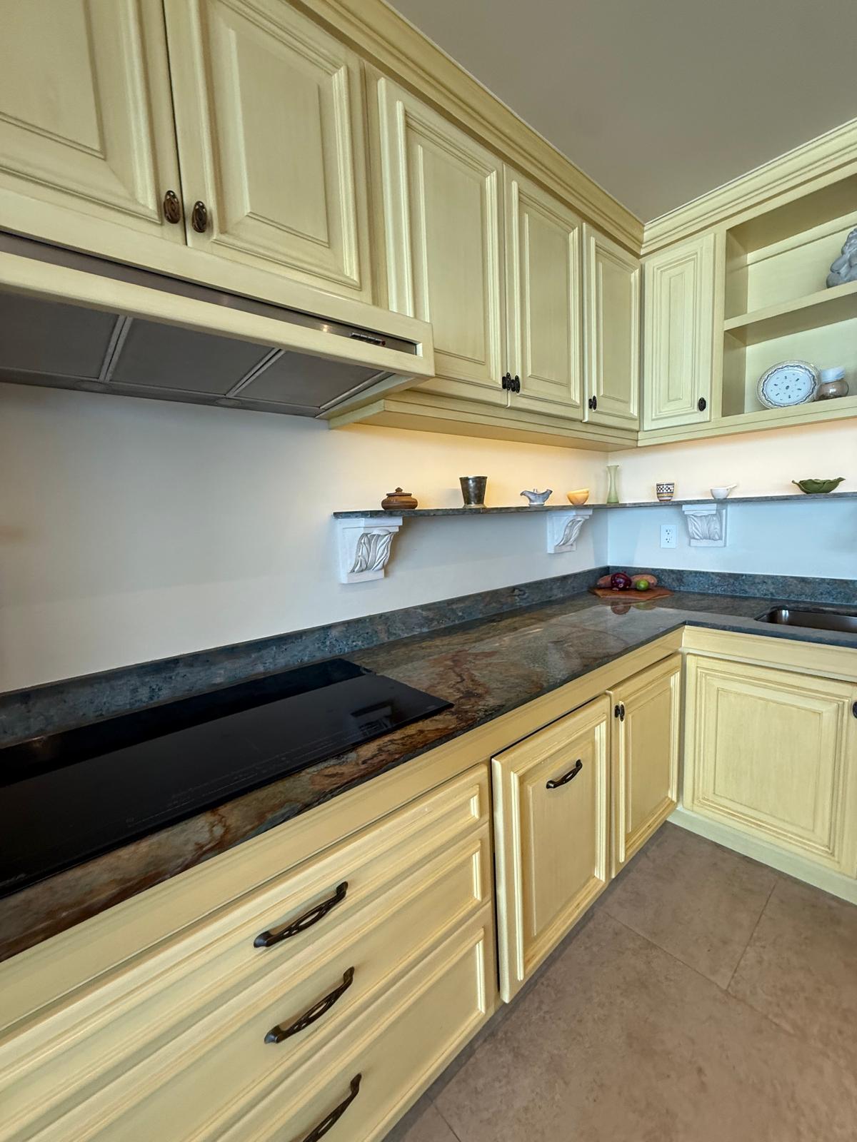 Casa Pasqualina Penthouse Suite — interior and grounds photo 26