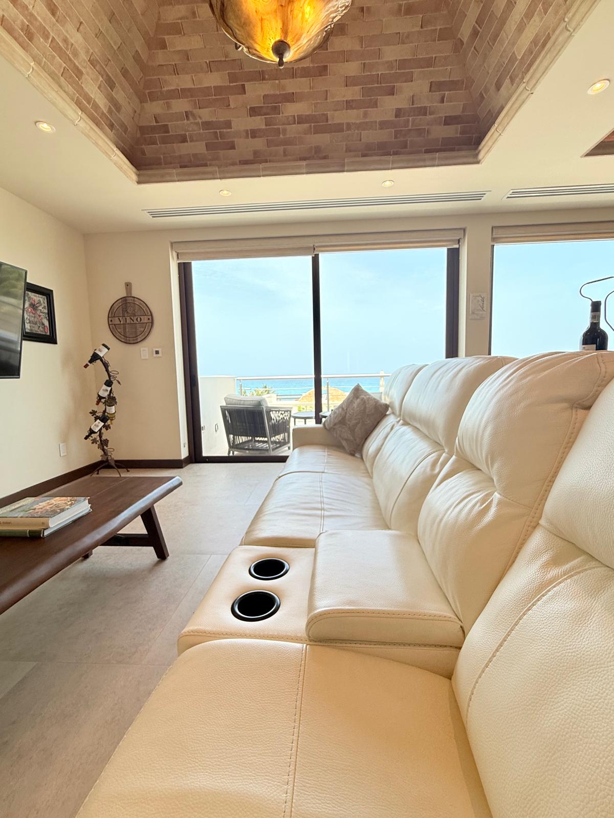 Casa Pasqualina Penthouse Suite — interior and grounds photo 14