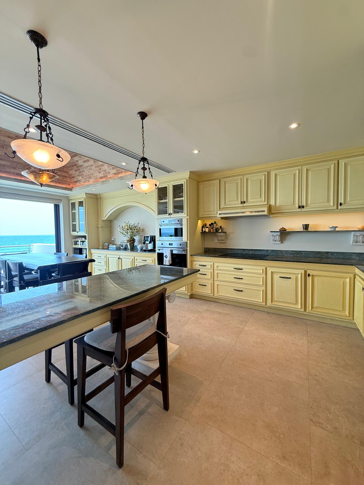 Casa Pasqualina Penthouse Suite — interior and grounds photo 31