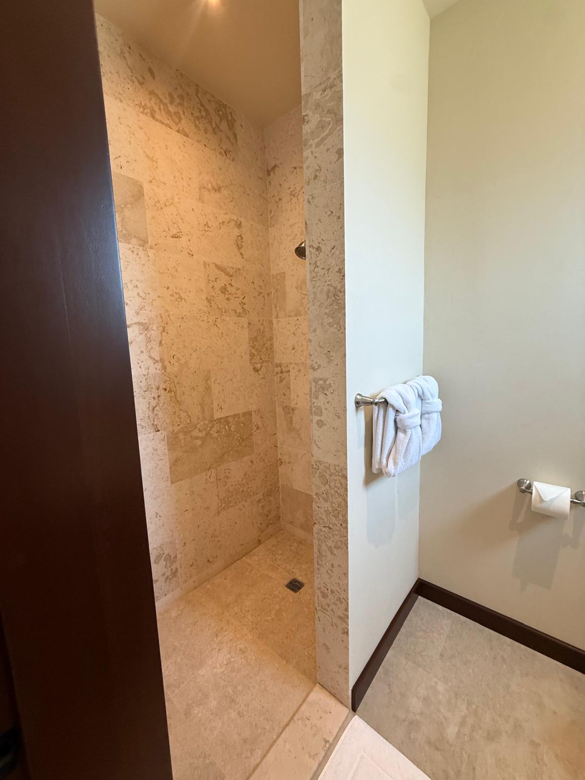Casa Pasqualina Grande Suite — interior and grounds photo 14