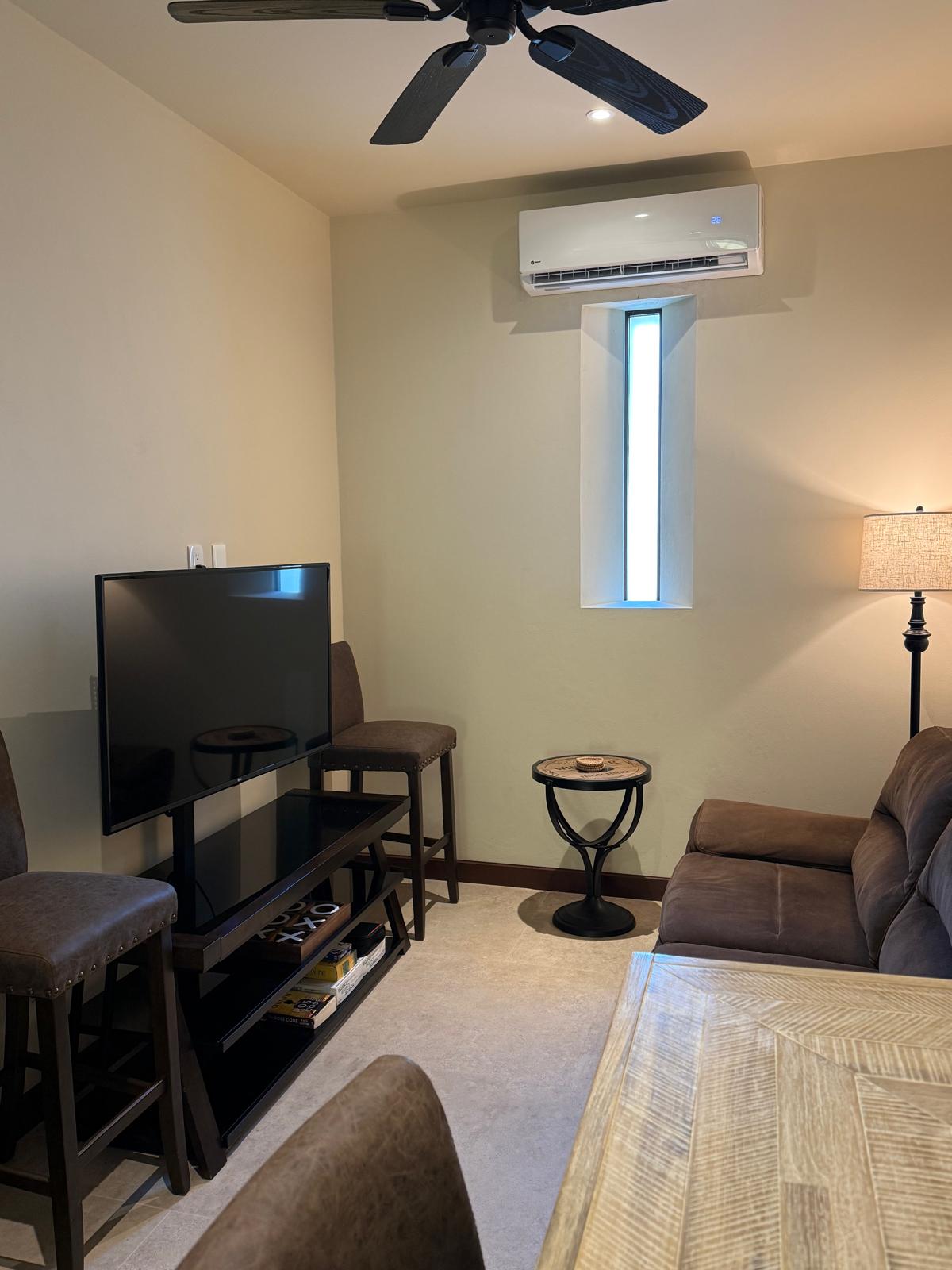 Casa Pasqualina Grande Suite — interior and grounds photo 5